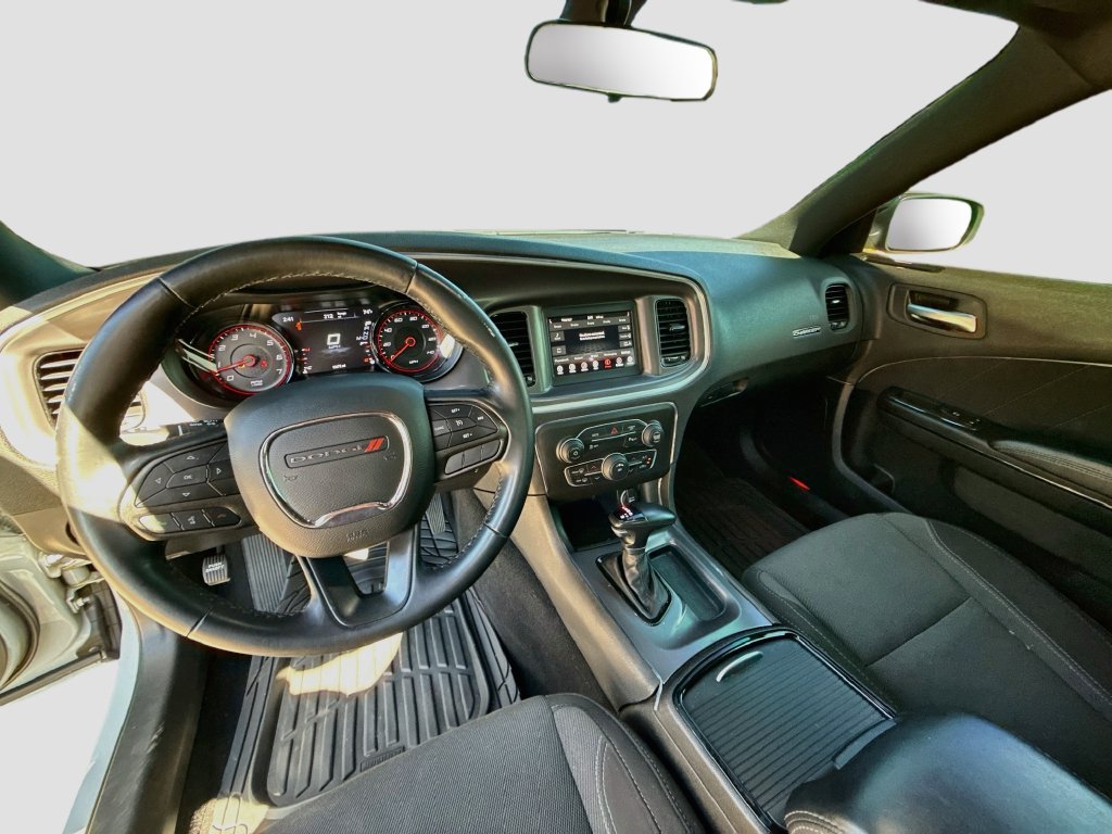 Used 2022 Dodge Charger SXT w/ Blacktop Package RWD image 9