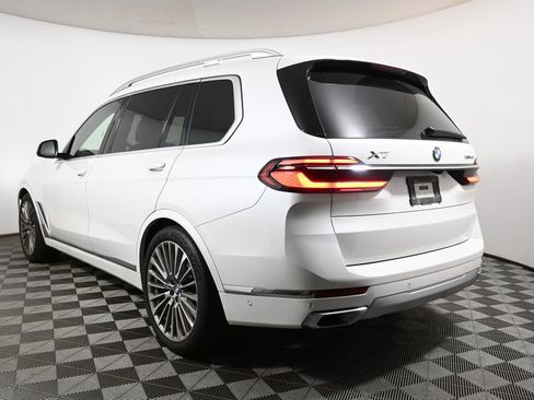 Used 2024 BMW X7 xDrive40i w/ Executive Package AWD/4WD image 9