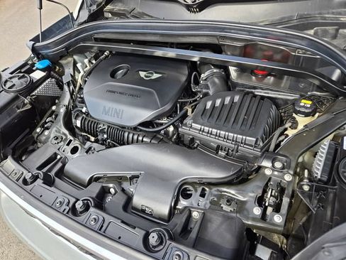 Used 2019 MINI Cooper Countryman S w/ Premium Package FWD image 16