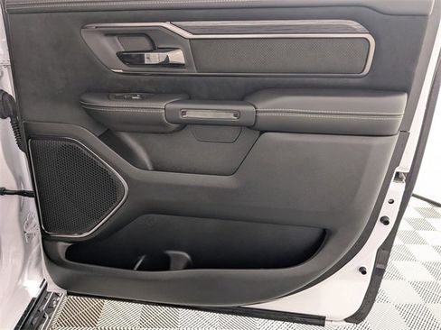 Used 2025 RAM 1500 RHO image 33