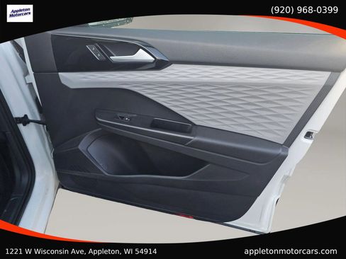 Used 2023 Volkswagen Taos S image 29