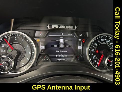 Used 2022 RAM 1500 Laramie image 2