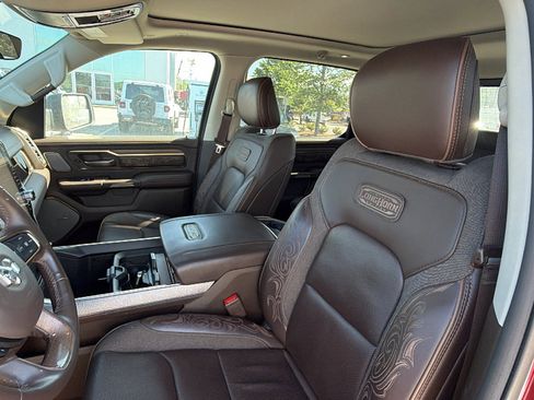 Used 2025 RAM 1500 Limited AWD/4WD image 18
