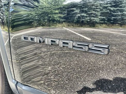 Used 2020 Jeep Compass Latitude image 29