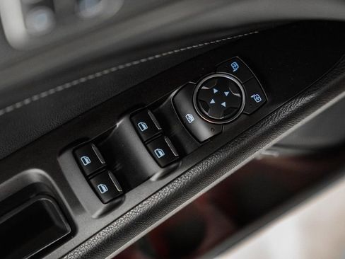 Used 2017 Ford Fusion Titanium image 38