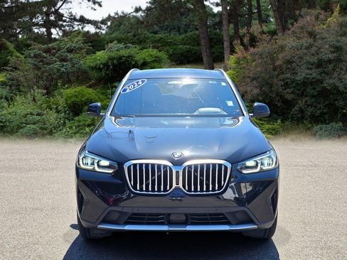 Used 2024 BMW X3 xDrive30i w/ Premium Package w/ZPA AWD/4WD image 2