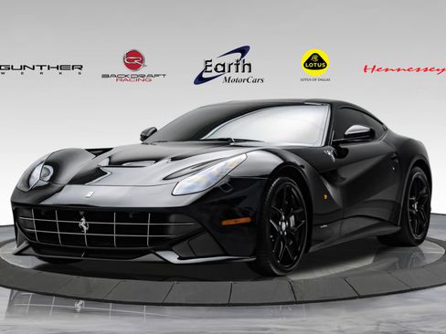 Used 2017 Ferrari F12 Berlinetta RWD image 1