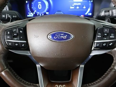 Used 2021 Ford Explorer King Ranch w/ Premium Technology Package AWD/4WD image 31