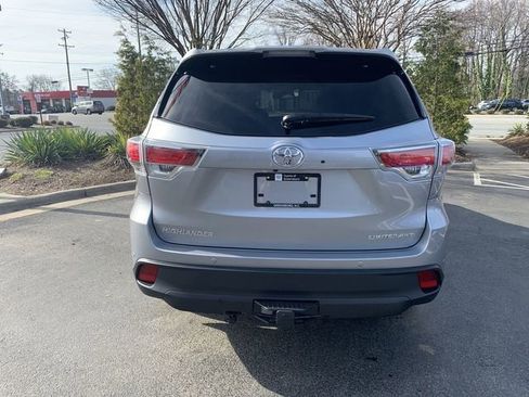 Used 2016 Toyota Highlander Limited image 7