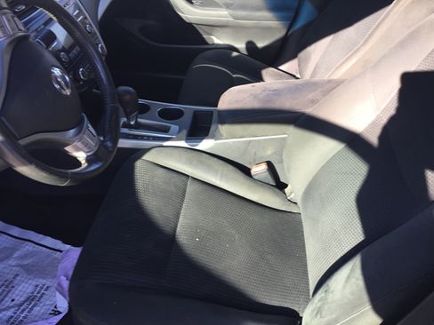 Used 2015 Nissan Altima 2.5 SV image 8