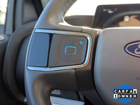 Certified 2025 Ford Expedition Active image 30