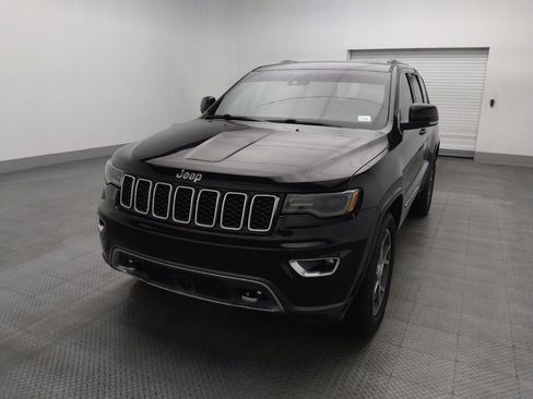 Used 2018 Jeep Grand Cherokee Limited image 15