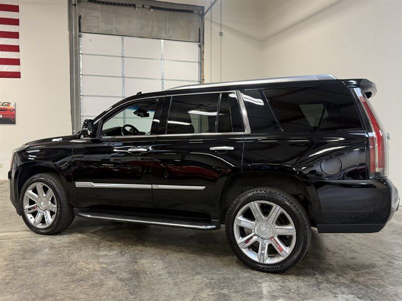 Used 2018 Cadillac Escalade Luxury AWD/4WD image 5