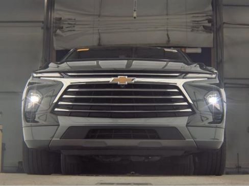 Used 2023 Chevrolet Blazer Premier w/ Driver Confidence II Package image 3