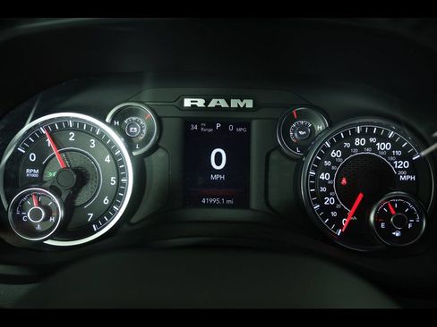 Used 2024 RAM 2500 Big Horn w/ Night Edition AWD/4WD image 23