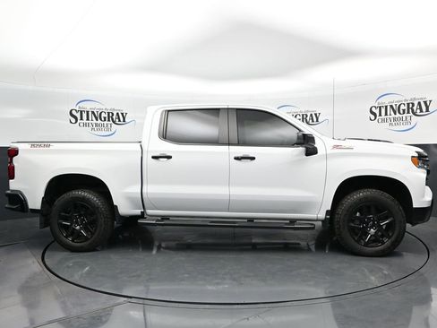 Used 2022 Chevrolet Silverado 1500 LT Trail Boss w/ LPO, Dark Essentials Package AWD/4WD image 8