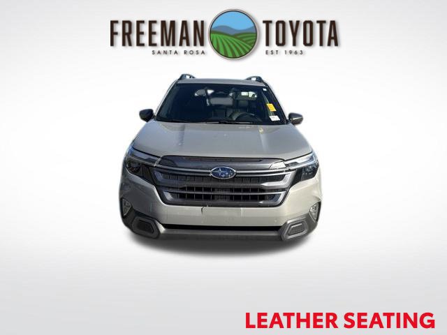 Used 2025 Subaru Forester Limited AWD/4WD image 3
