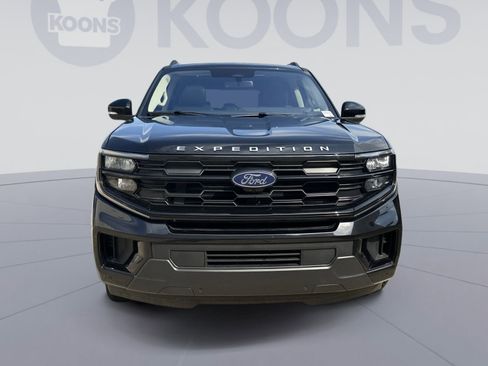 Used 2025 Ford Expedition Active AWD/4WD image 19