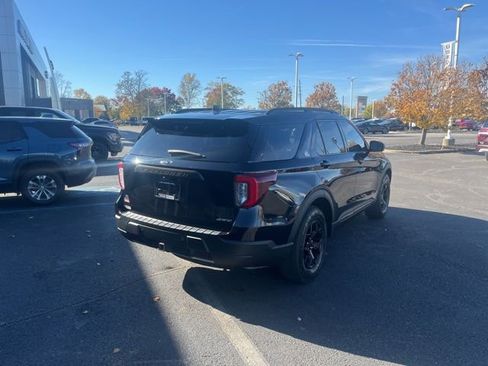 Used 2023 Ford Explorer Timberline image 3