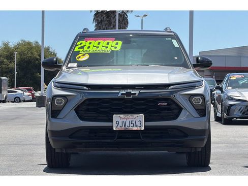 Used 2024 Chevrolet TrailBlazer RS w/ Convenience Package AWD/4WD image 9