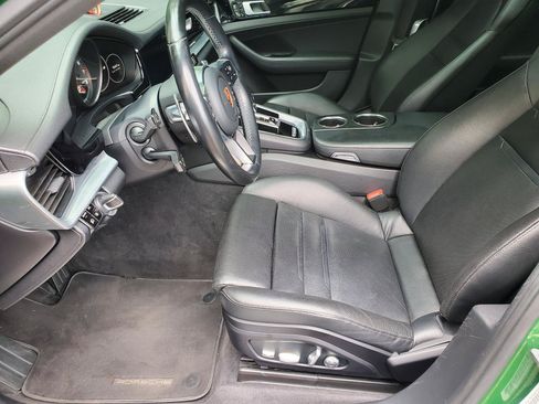 Used 2018 Porsche Panamera 4 AWD/4WD image 50