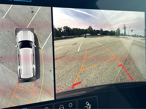 Used 2026 GMC Yukon Elevation w/ Elevation Premium Package image 29