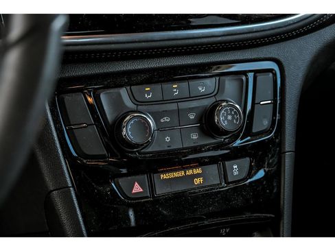 Used 2022 Buick Encore Preferred w/ Safety Package image 20