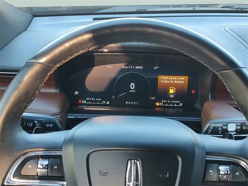 Used 2021 Lincoln Nautilus Reserve image 22