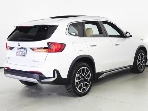 Used 2025 BMW X1 xDrive28i w/ Convenience Package AWD/4WD image 7