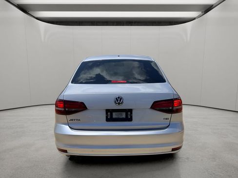 Used 2016 Volkswagen Jetta S FWD image 4