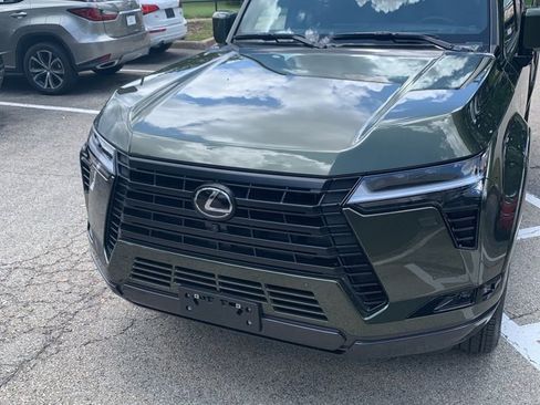 Used 2026 Lexus GX 550 w/ Cold Area Package AWD/4WD image 3