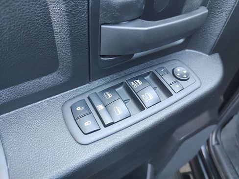 Used 2022 RAM 3500 Tradesman image 15