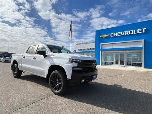 Used 2021 Chevrolet Silverado 1500 LT Trail Boss w/ Bed Protection Package AWD/4WD image 10