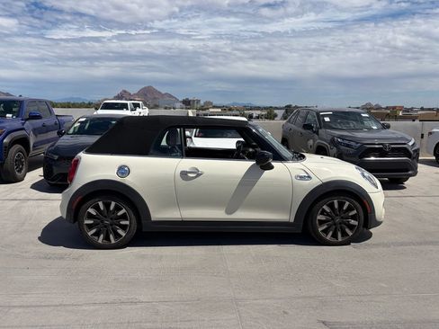 Used 2020 MINI Cooper S w/ Signature Upholstery Package FWD image 3