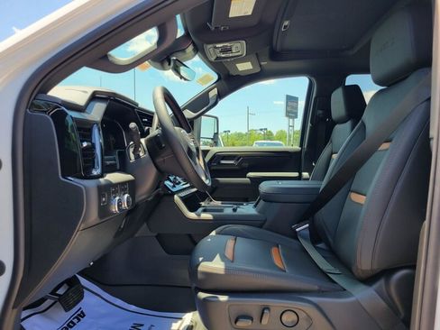 New 2026 GMC Sierra 2500 AT4 w/ AT4 Premium Plus Package AWD/4WD image 11