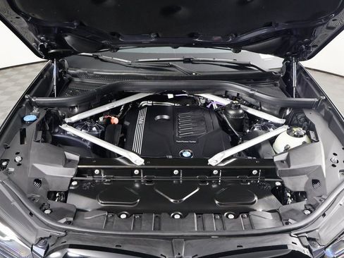 Used 2022 BMW X5 sDrive40i w/ M Sport Package image 15