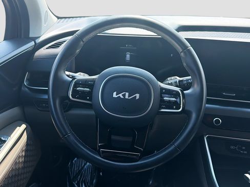 Used 2026 Kia Carnival FWD image 18