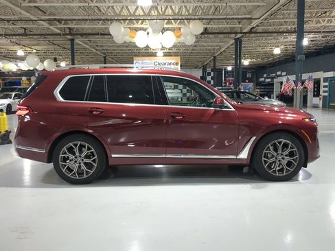 Certified 2024 BMW X7 xDrive40i w/ Executive Package AWD/4WD image 7