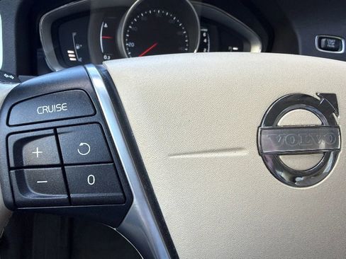 Used 2015 Volvo S60 T5 Premier image 31