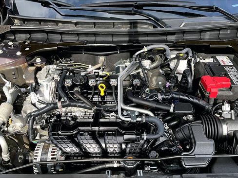 Used 2025 Nissan Altima 2.5 SV FWD image 32