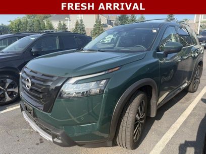 Used 2025 Nissan Pathfinder Platinum