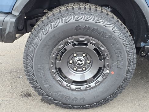 New 2025 Ford Bronco Badlands w/ Sasquatch Package image 5