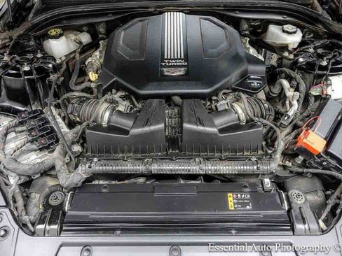 Used 2021 Cadillac CT5 V RWD image 36