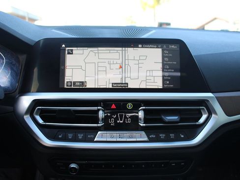 Used 2020 BMW 330i Sedan w/ Convenience Package image 29