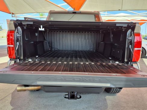 Certified 2026 Toyota Tacoma TRD Off-Road AWD/4WD image 9