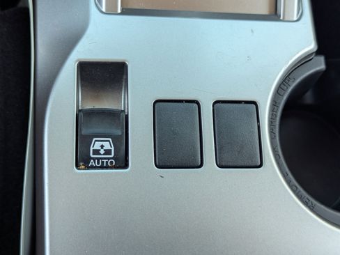 Used 2023 Toyota 4Runner Limited image 31