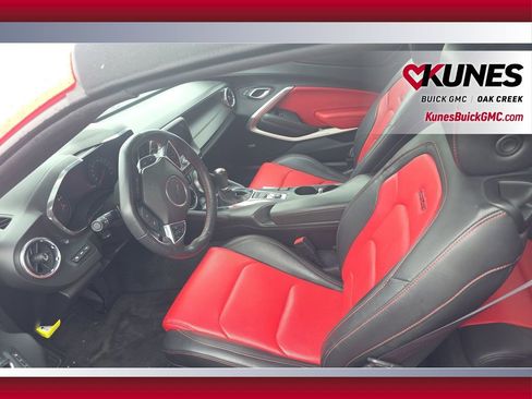 Used 2017 Chevrolet Camaro SS image 8