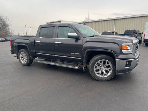 Used 2015 GMC Sierra 1500 SLT w/ SLT Crew Cab Value Package image 2