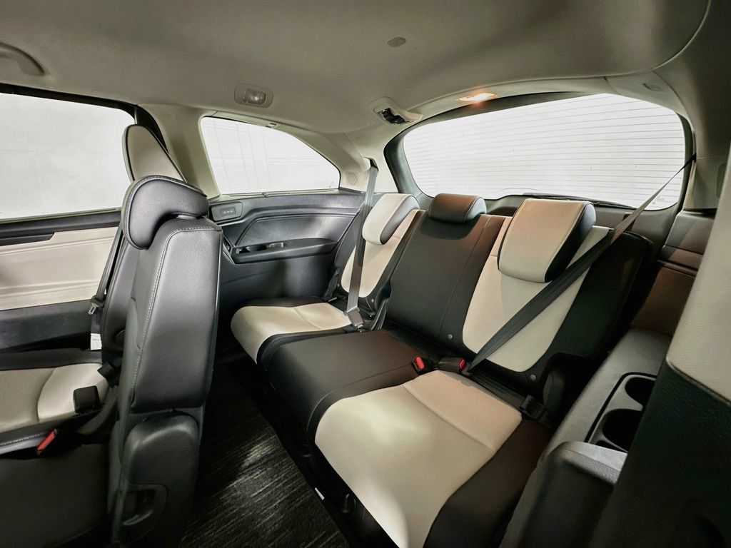 Used 2026 Honda Odyssey Elite image 28