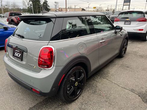Used 2022 MINI Cooper SE image 7